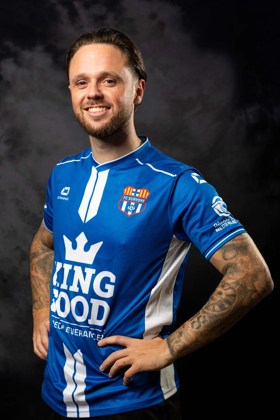 Portret van Yannik de Vries
